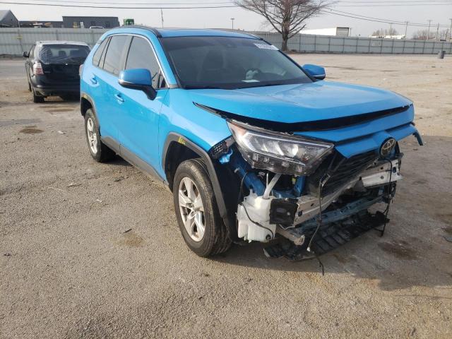 TOYOTA RAV4 XLE 2019 with VIN 2T3P1RFV2KC027381 - Photo from auction
