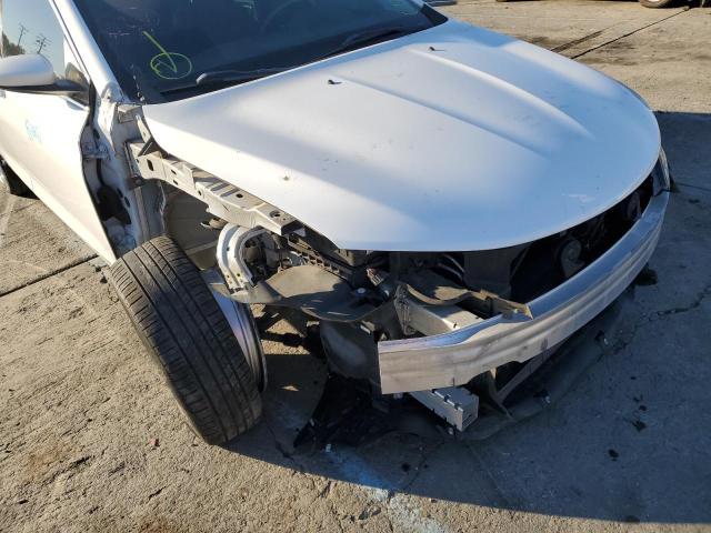 Photo 9 from auction – 2015 CHRYSLER 200 LIMITE with VIN 1C3CCCAB3FN635848