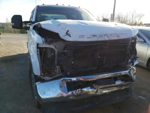 Photo 9 from auction – 2017 FORD F350 SUPER with VIN 1FT8W3BT5HEB80472