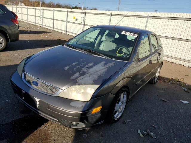 Photo 2 from auction – 2005 FORD FOCUS ZX5 with VIN 3FAFP37N75R137037