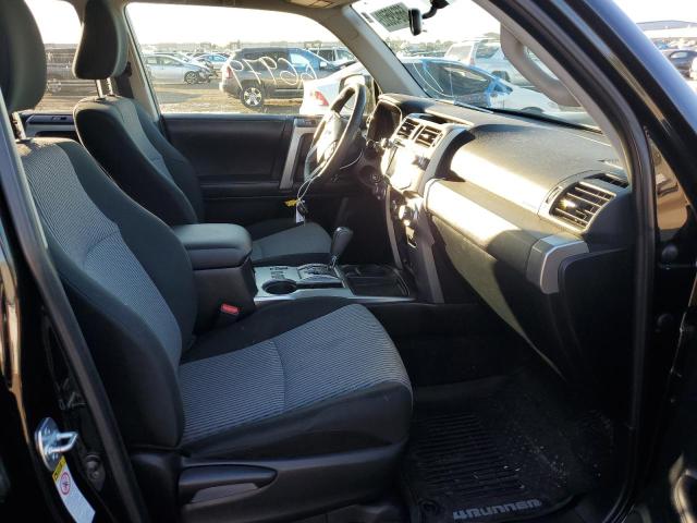 Photo 5 from auction – 2017 TOYOTA 4RUNNER SR with VIN JTEZU5JR5H5153084