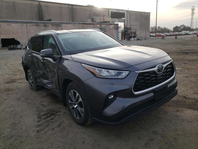 TOYOTA HIGHLANDER 2022 with VIN 5TDGZRBH0NS578339 - Photo from auction
