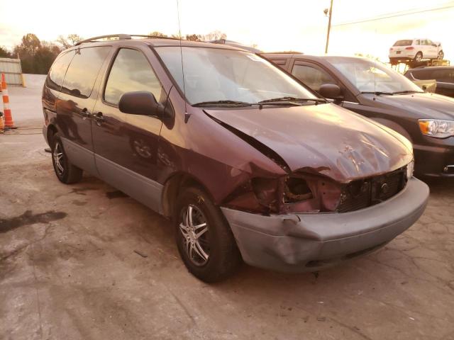 TOYOTA SIENNA LE 2000 with VIN 4T3ZF13C0YU202622 - Photo from auction