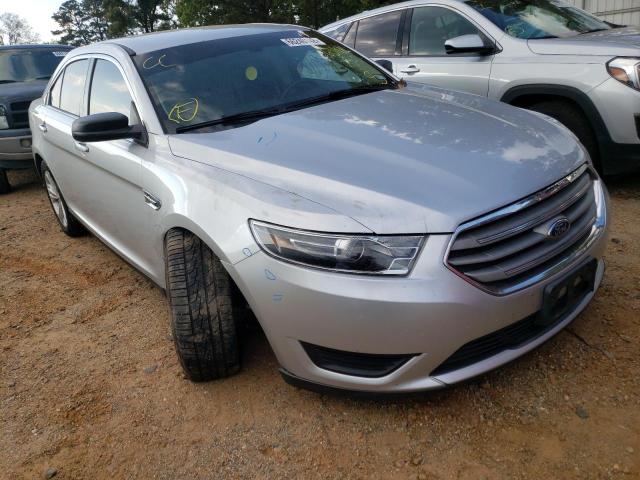 FORD TAURUS SE 2016 with VIN 1FAHP2D80GG136310 - Photo from auction