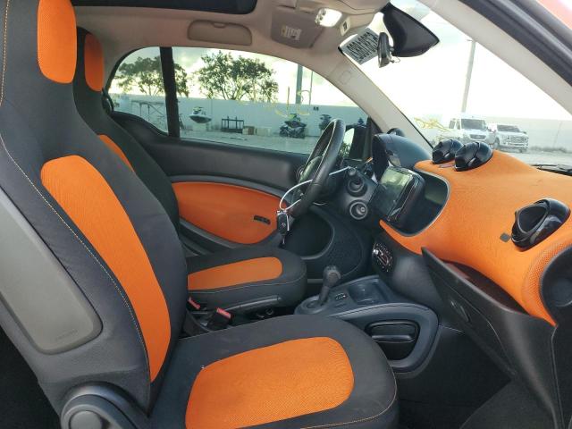 Photo 5 from auction – 2016 SMART FORTWO with VIN WMEFJ5DA9GK049947