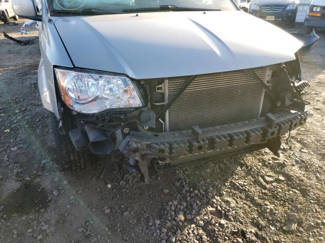 Photo 9 from auction – 2015 CHRYSLER TOWN & COU with VIN 2C4RC1BG2FR677676
