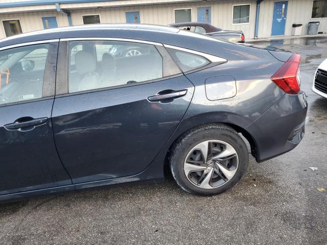Photo 9 from auction – 2019 HONDA CIVIC LX with VIN 19XFC2F65KE017945