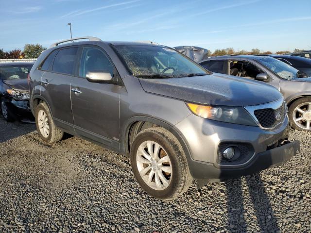 KIA SORENTO EX 2011 with VIN 5XYKUDA21BG151995 - Photo from auction