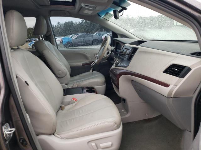 Photo 5 from auction – 2012 TOYOTA SIENNA XLE with VIN 5TDYK3DC0CS278482