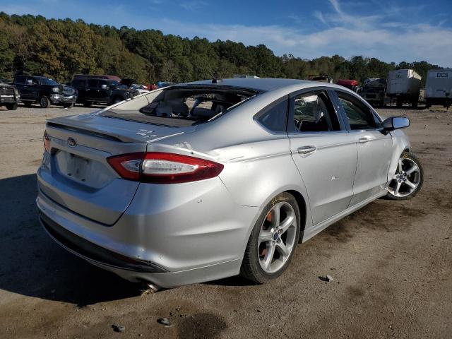 Photo 4 from auction – 2016 FORD FUSION S with VIN 3FA6P0G73GR339618