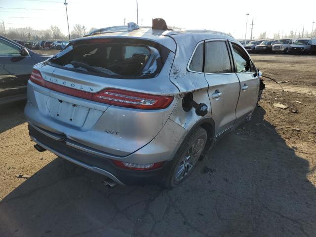 Photo 4 from auction – 2017 LINCOLN MKC RESERV with VIN 5LMCJ3C90HUL07591