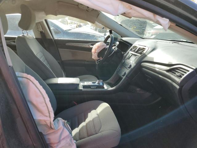 Photo 5 from auction – 2017 FORD FUSION S with VIN 3FA6P0G79HR186969