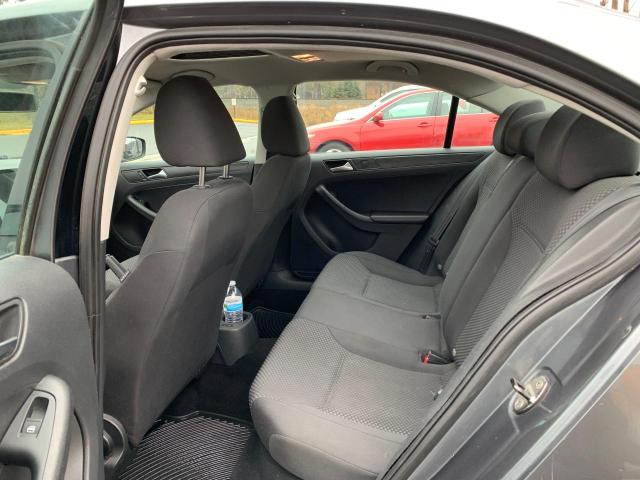 Photo 6 from auction – 2013 VOLKSWAGEN JETTA BASE with VIN 3VW1K7AJ4DM222829