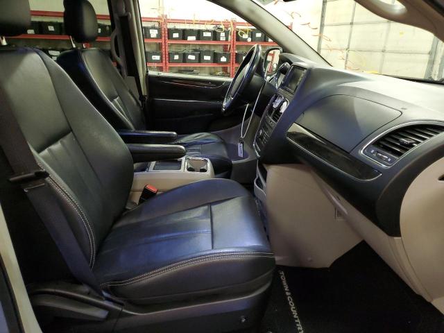 Photo 5 from auction – 2013 CHRYSLER TOWN & COU with VIN 2C4RC1BG4DR745943