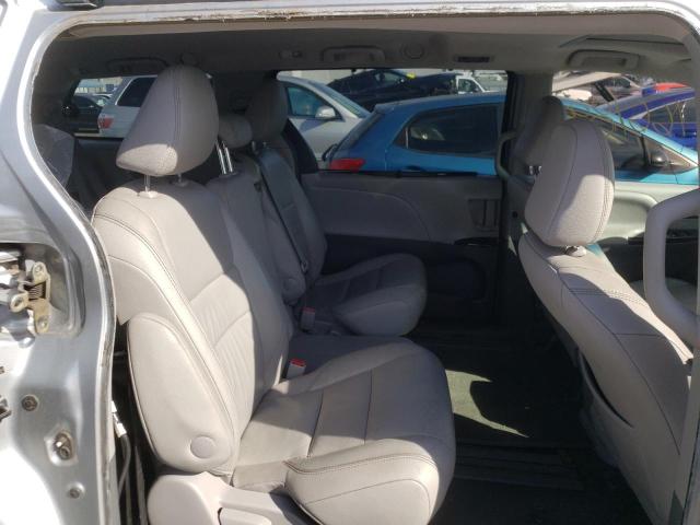 Photo 6 from auction – 2015 TOYOTA SIENNA XLE with VIN 5TDYK3DC2FS647041