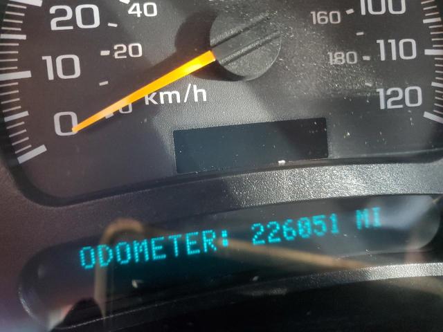 Photo 8 from auction – 2004 CHEVROLET SILVERADO with VIN 2GCEC19V841105395