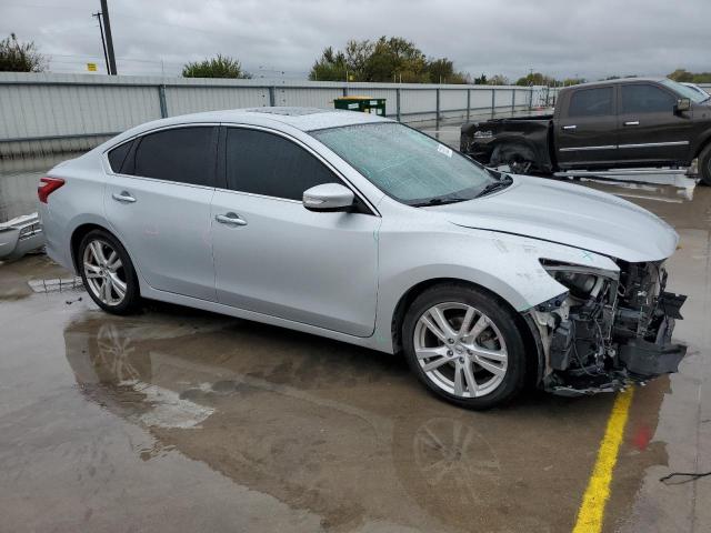 Photo 4 from auction – 2017 NISSAN ALTIMA 3.5 with VIN 1N4BL3AP9HC115791