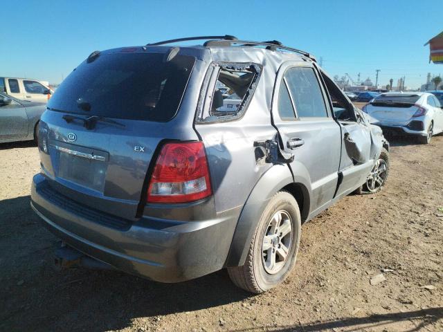 Photo 4 from auction – 2005 KIA SORENTO EX with VIN KNDJD733955359297
