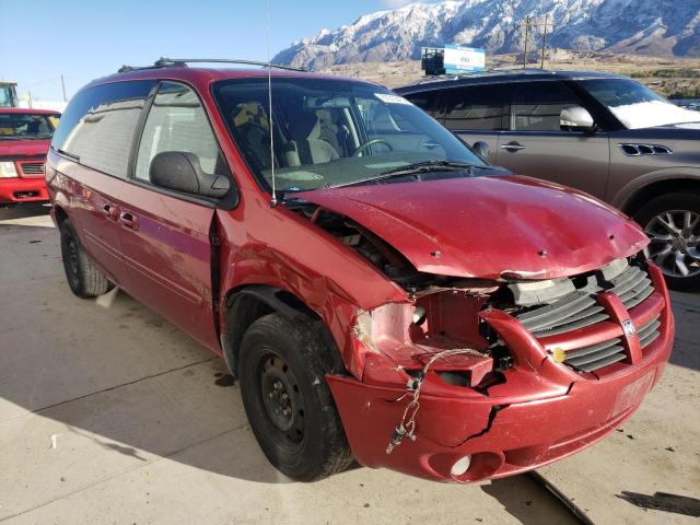 DODGE GRAND CARA 2005 with VIN 2D4GP44L75R599940 - Photo from auction