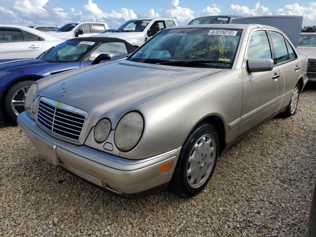 Photo 2 from auction – 1999 MERCEDES-BENZ E 320 with VIN WDBJF65H2XA836612