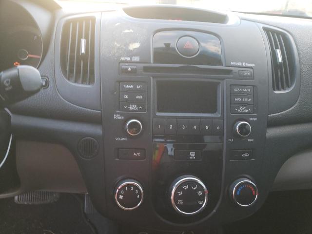 Photo 9 from auction – 2010 KIA FORTE EX with VIN KNAFU4A23A5850261