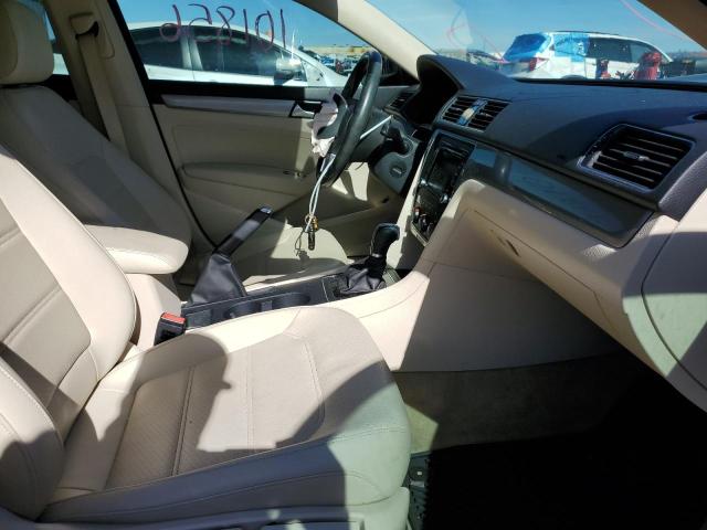 Photo 5 from auction – 2015 VOLKSWAGEN PASSAT S with VIN 1VWAT7A39FC093599