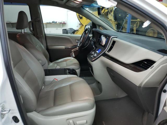 Photo 5 from auction – 2015 TOYOTA SIENNA XLE with VIN 5TDYK3DC4FS673303