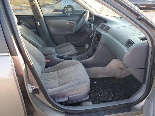 Photo 5 from auction – 2000 TOYOTA CAMRY CE with VIN 4T1BG22K2YU692731