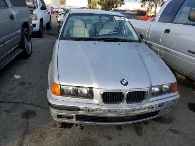 Photo 9 from auction – 1998 BMW 328 I AUTO with VIN WBACD4326WAV63866