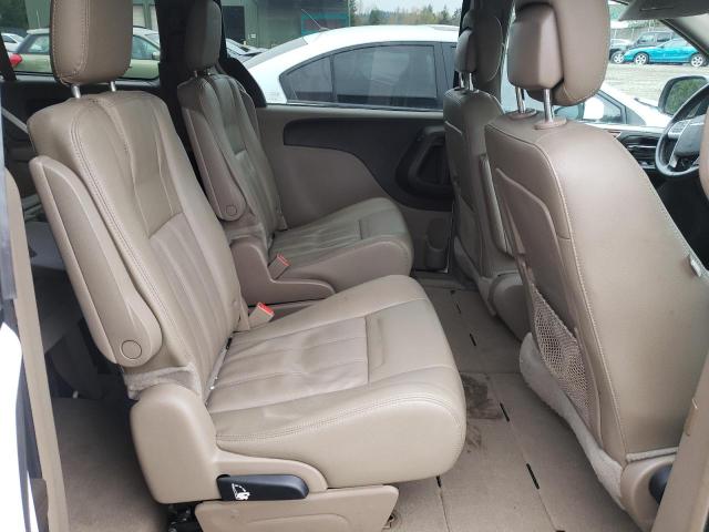 Photo 6 from auction – 2016 CHRYSLER TOWN & COU with VIN 2C4RC1BG7GR230200
