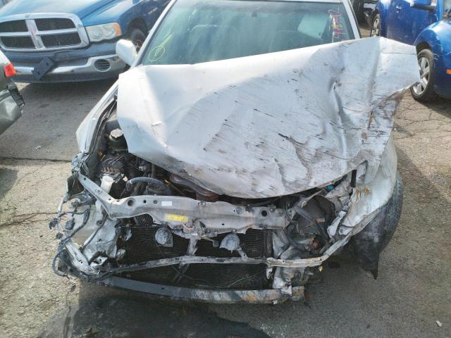 Photo 9 from auction – 2005 TOYOTA CAMRY LE with VIN 4T1BE32K95U579429