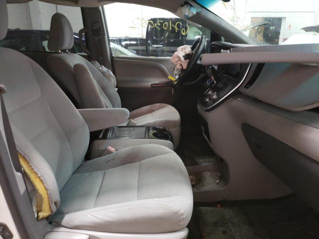 Photo 5 from auction – 2015 TOYOTA SIENNA LE with VIN 5TDKK3DC2FS670082