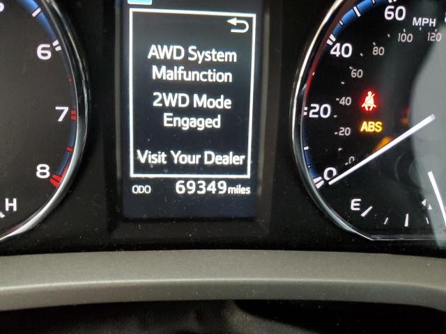 Photo 8 from auction – 2016 TOYOTA RAV4 XLE with VIN 2T3RFREV2GW530278