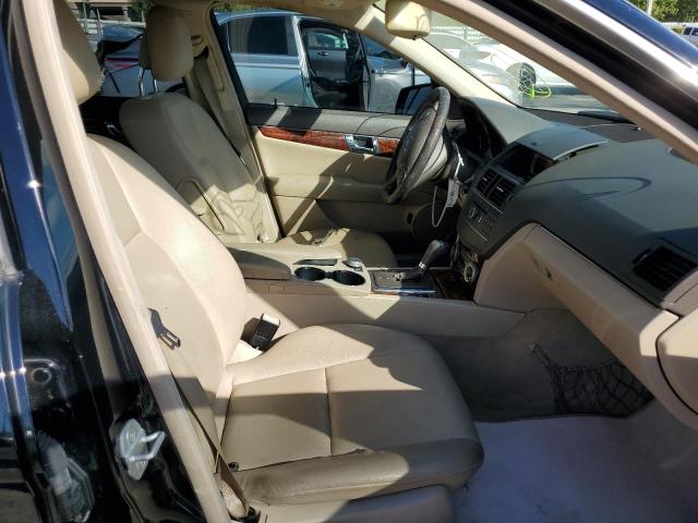 Photo 5 from auction – 2011 MERCEDES-BENZ C 300 with VIN WDDGF5EB3BF648376