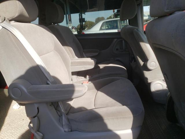 Photo 6 from auction – 2004 TOYOTA SIENNA with VIN 5TDZA23C24S107849