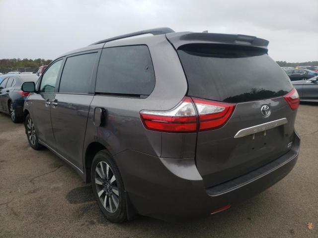 Photo 3 from auction – 2018 TOYOTA SIENNA XLE with VIN 5TDDZ3DC3JS199721