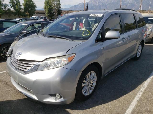 Photo 2 from auction – 2015 TOYOTA SIENNA XLE with VIN 5TDYK3DC2FS647041