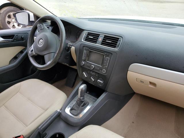 Photo 9 from auction – 2011 VOLKSWAGEN JETTA SEL with VIN 3VWLX7AJ2BM352440