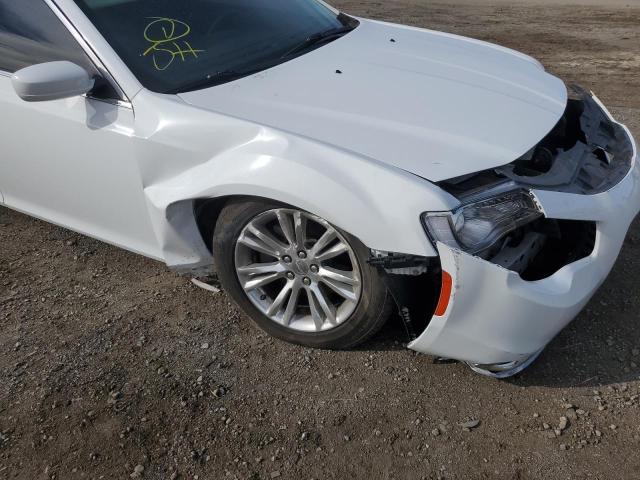 Photo 9 from auction – 2017 CHRYSLER 300 LIMITE with VIN 2C3CCAAG0HH506185
