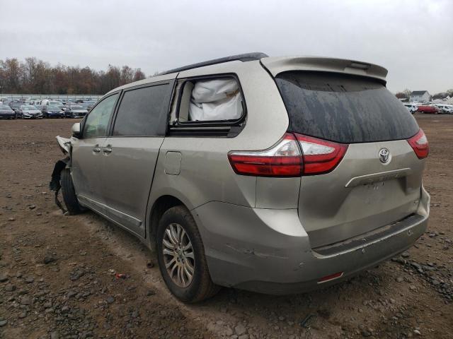 Photo 3 from auction – 2017 TOYOTA SIENNA XLE with VIN 5TDYZ3DC5HS883021