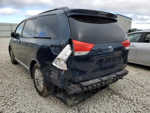 Photo 3 from auction – 2012 TOYOTA SIENNA XLE with VIN 5TDYK3DC4CS262267