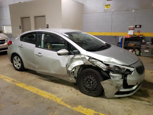 Photo 9 from auction – 2016 KIA FORTE LX with VIN KNAFK4A64G5539794