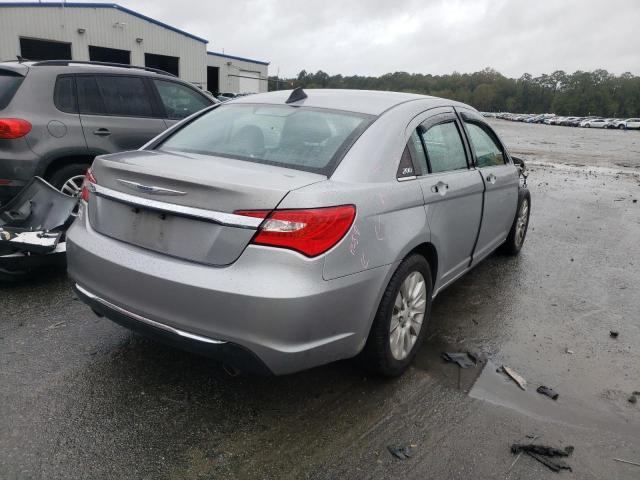 Foto 4 de la subasta – 2014 CHRYSLER 200 LX con VIN 1C3CCBAG2EN137323
