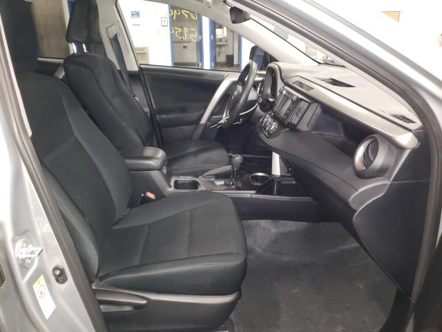 Photo 5 from auction – 2017 TOYOTA RAV4 LE with VIN 2T3BFREV6HW688321
