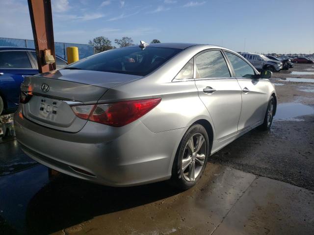 Photo 4 from auction – 2012 HYUNDAI SONATA GLS with VIN 5NPEB4AC7CH314378
