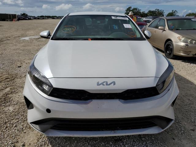 Photo 5 from auction – 2022 KIA FORTE FE with VIN 3KPF24AD6NE452966
