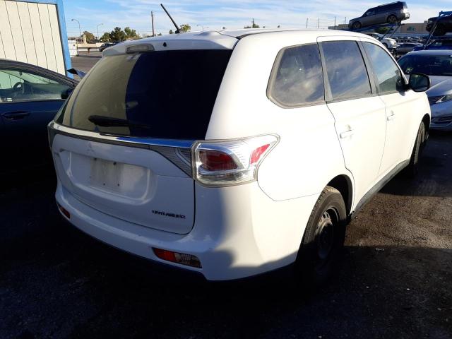 Photo 4 from auction – 2014 MITSUBISHI OUTLANDER with VIN JA4AD2A35EZ010369