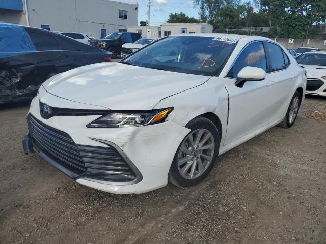 Photo 2 from auction – 2022 TOYOTA CAMRY LE with VIN 4T1C11AK2NU681922