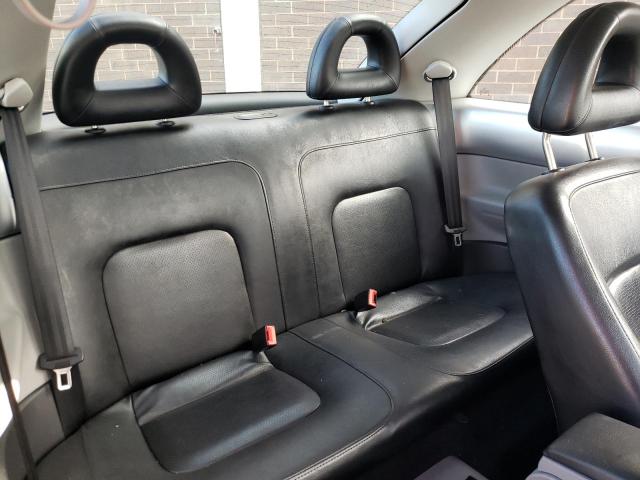 Photo 6 from auction – 2001 VOLKSWAGEN BEETLE with VIN 3VWCB21C81M440782
