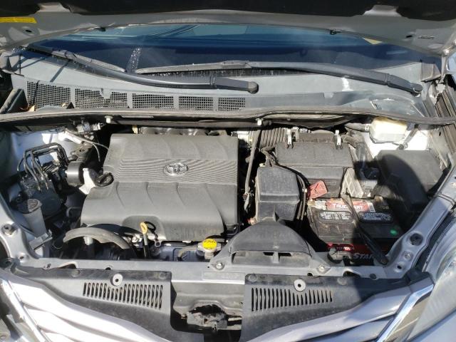 Photo 7 from auction – 2015 TOYOTA SIENNA XLE with VIN 5TDYK3DC2FS647041